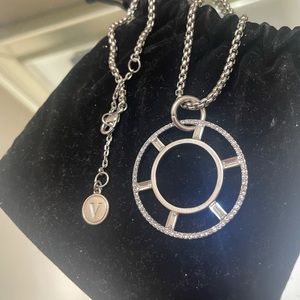 Vince Camuto necklace with crystals silver